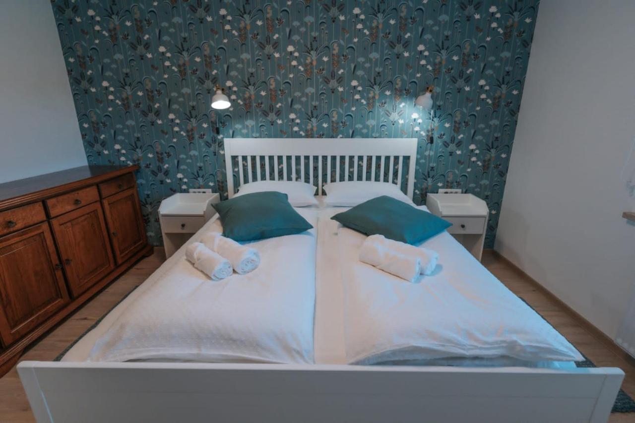 Apartma Lamberger Zirovnica Екстериор снимка