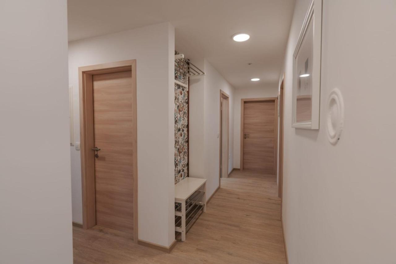 Apartma Lamberger Zirovnica Екстериор снимка