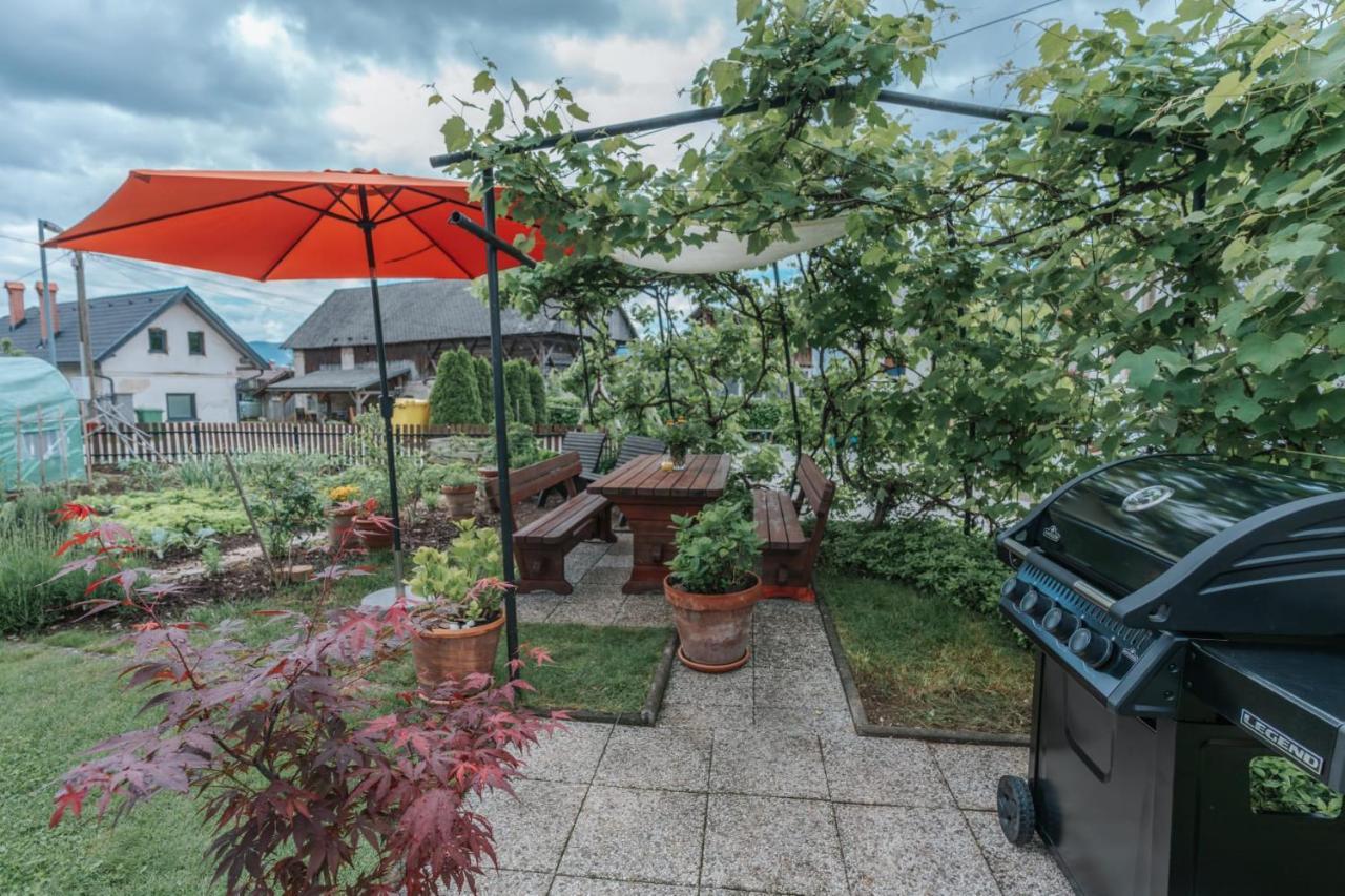 Apartma Lamberger Zirovnica Екстериор снимка