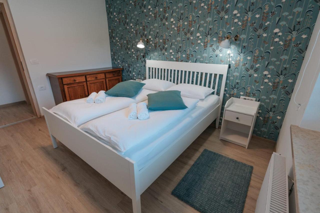 Apartma Lamberger Zirovnica Екстериор снимка